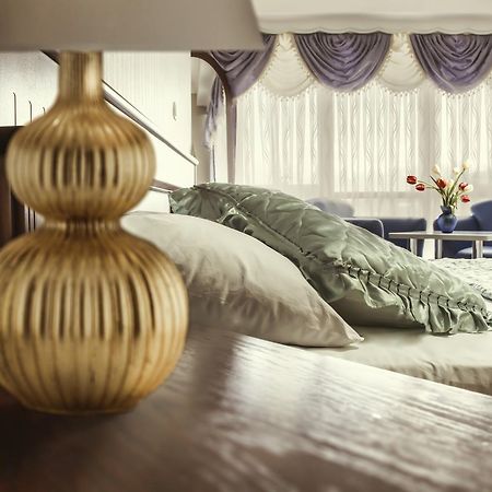 King Hotel Peje Ngoại thất bức ảnh