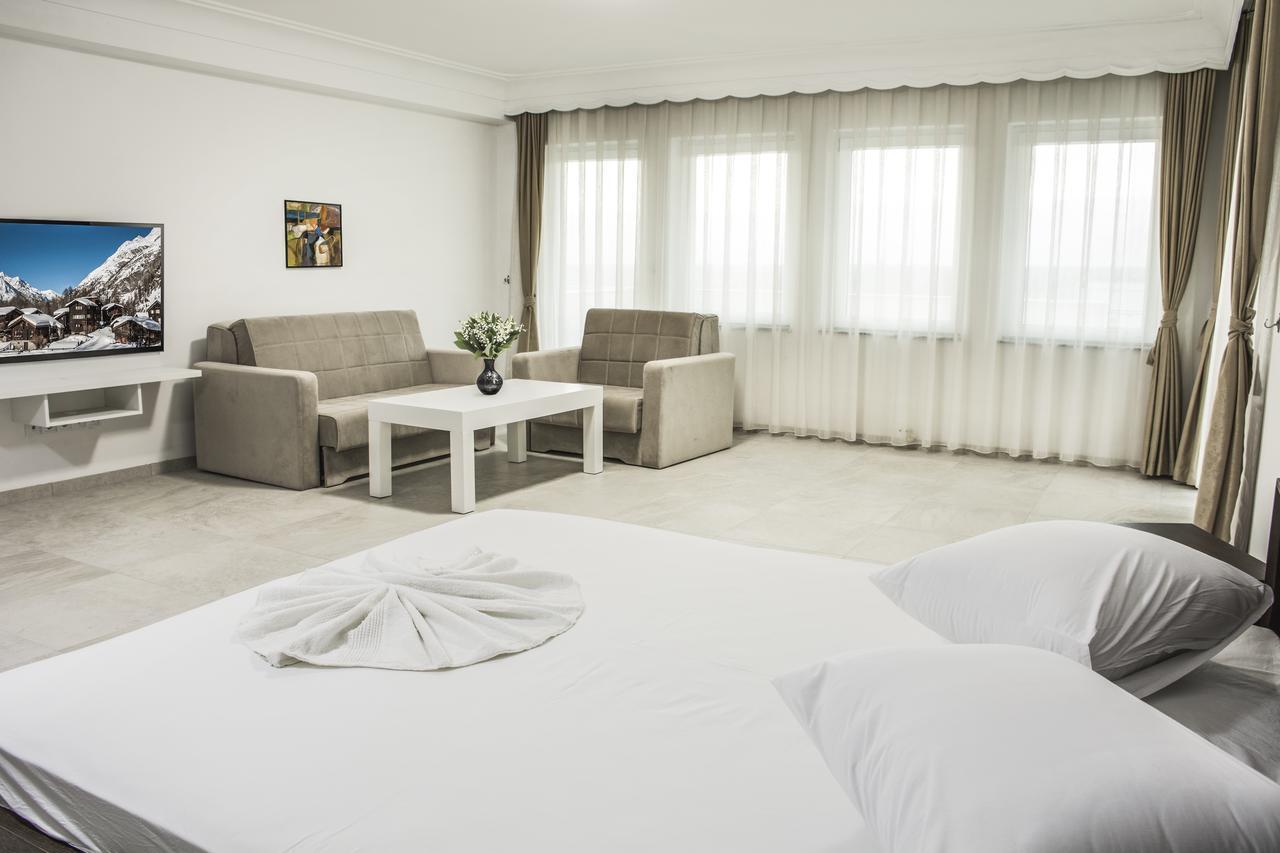 King Hotel Peje Ngoại thất bức ảnh