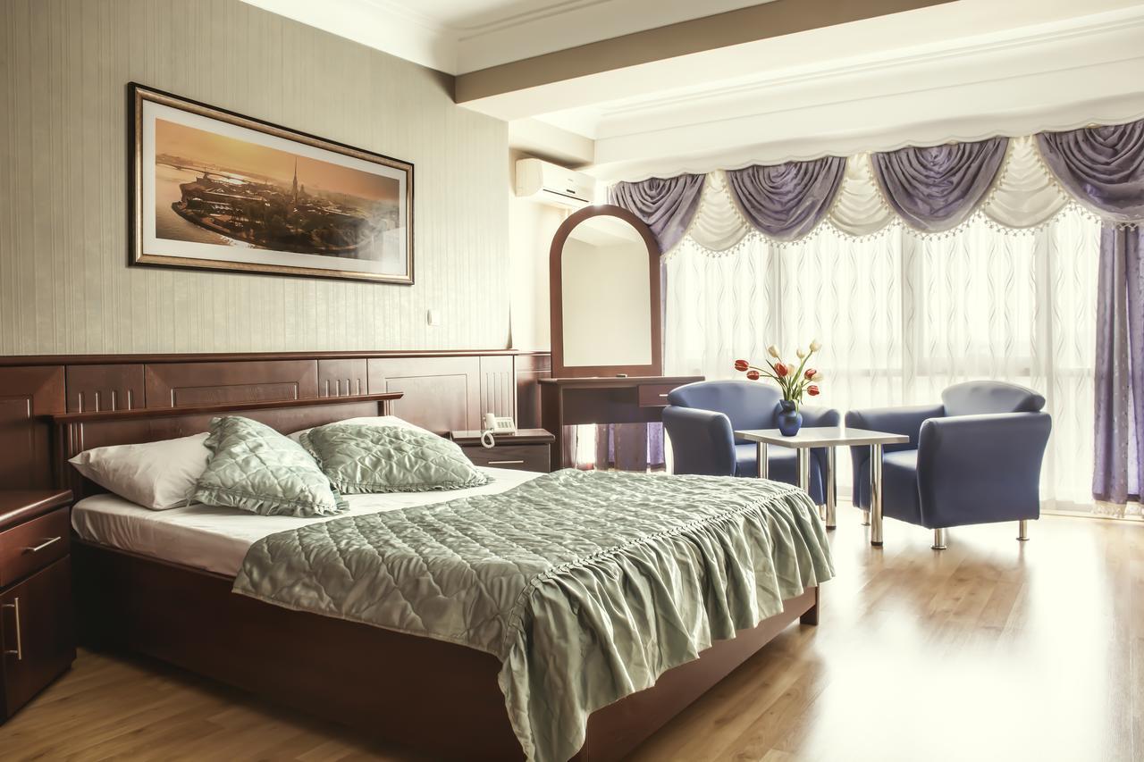 King Hotel Peje Ngoại thất bức ảnh
