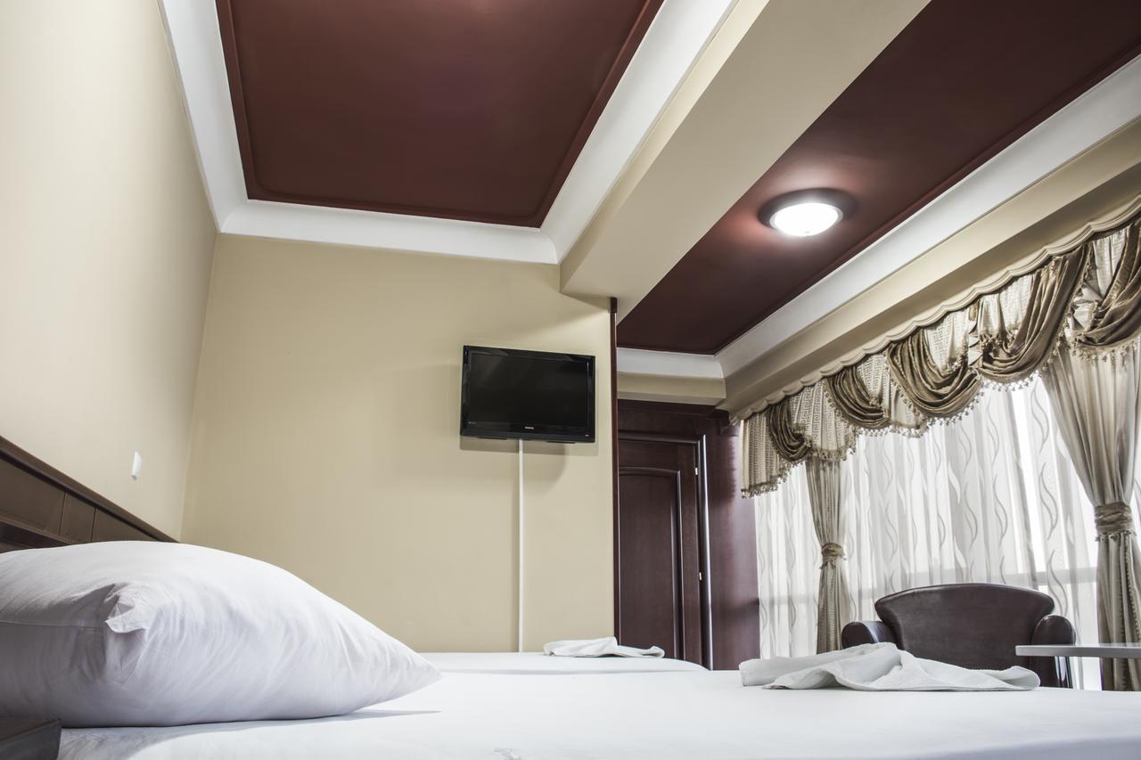 King Hotel Peje Ngoại thất bức ảnh