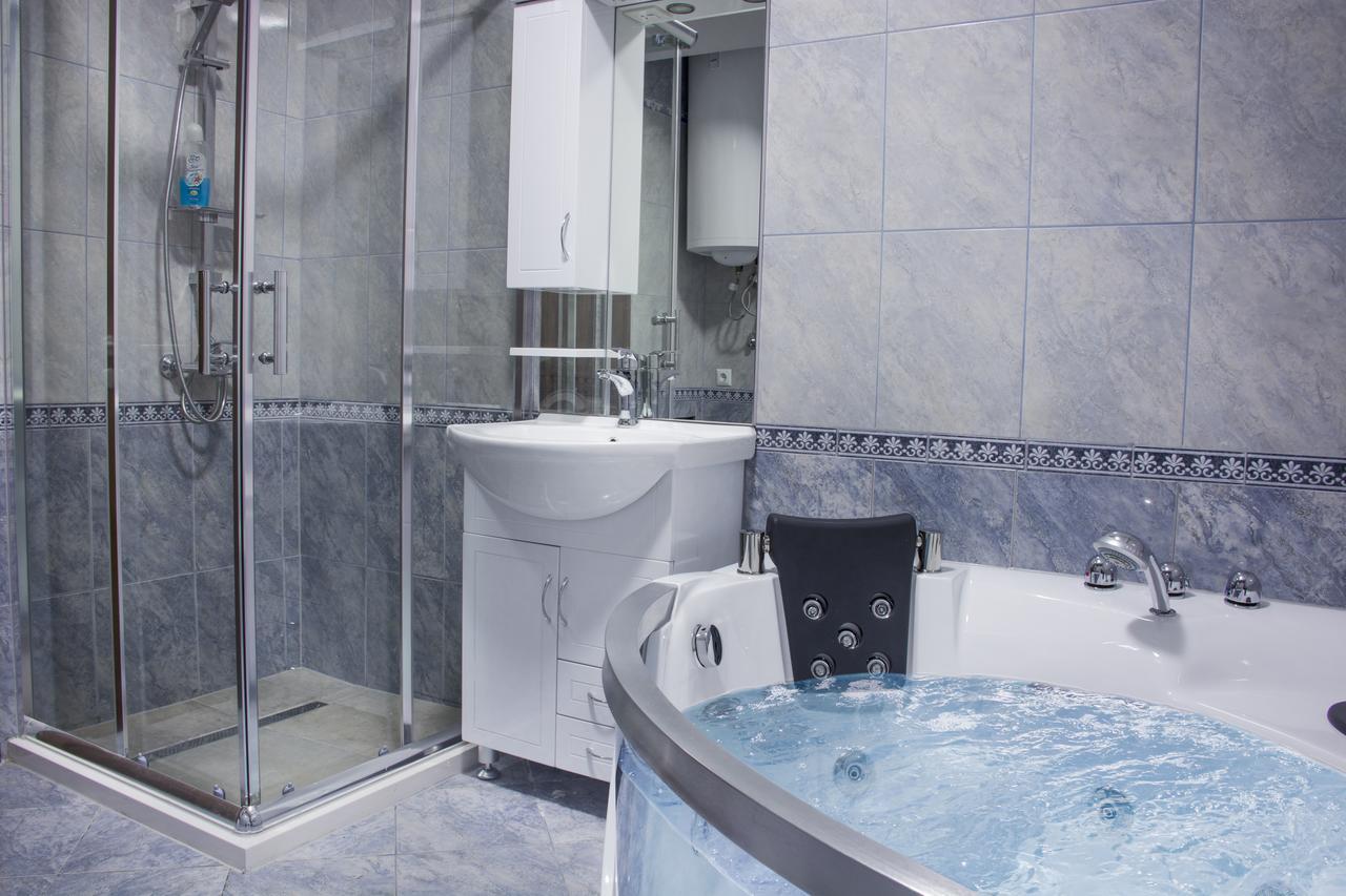 King Hotel Peje Ngoại thất bức ảnh