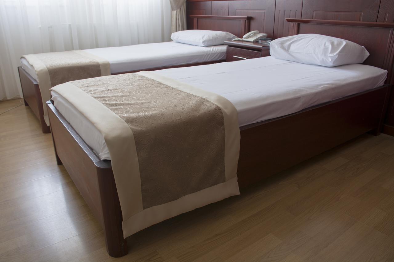 King Hotel Peje Ngoại thất bức ảnh